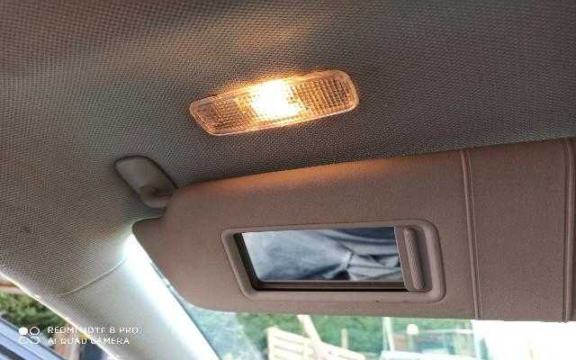 Cache éclairage miroir de courtoisie : Problèmes Electrique ou Electronique  - Forum Audi A3 8P - 8V